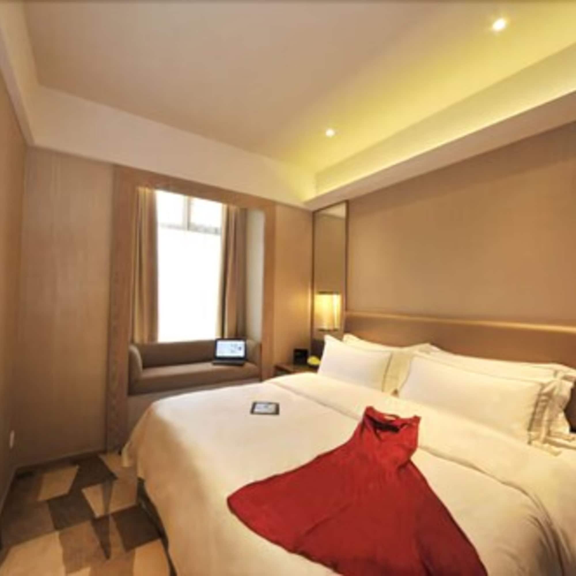 Royal Suites & Towers อู่ฮั่น ภายนอก รูปภาพ