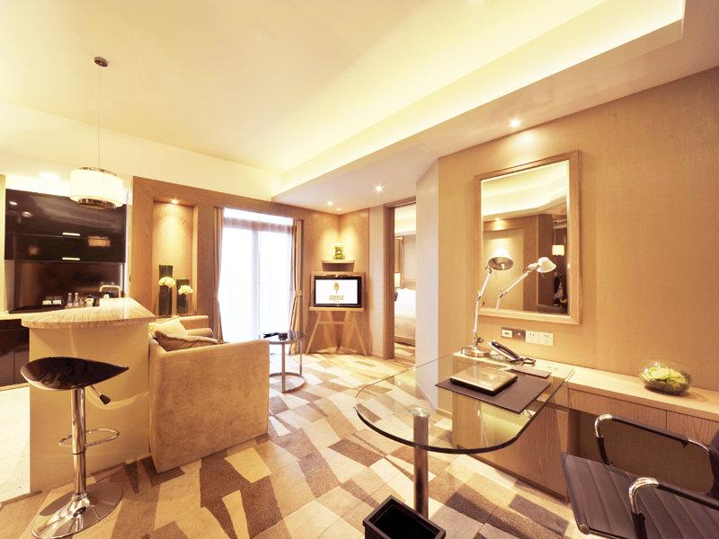 Royal Suites & Towers อู่ฮั่น ภายนอก รูปภาพ